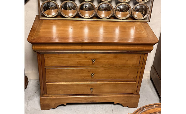 Commode style Louis Philippe en bois fru