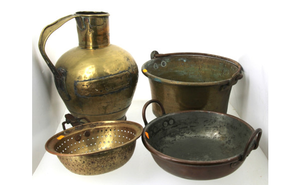 Lot de 4 pièces anciennes en cuivre : un