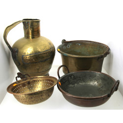 Lot de 4 pièces anciennes en cuivre : un