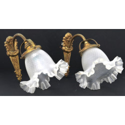 Paire d'appliques en métal doré style Ar