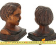 Paire de bustes d'enfants en bois sculpt
