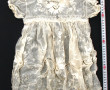 Robe de baptême ancienne en tulle brodé 