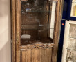 Argentier ouvrant à une porte vitrée, de