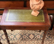 Petit bureau plat en bois naturel, piète
