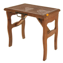Petit tabouret pliant ancien en bois cla
