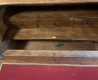Petit bureau de pente en placage et marq