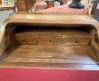 Petit bureau de pente en placage et marq