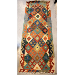 Tapis kilim en laine décor polychrome, 1