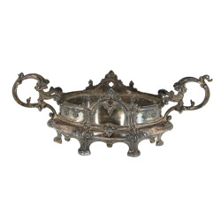 Jardinière en métal argenté à décor néo-