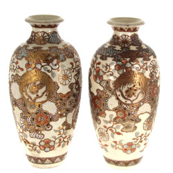 JAPON début Xxème - Paire de vases en cé