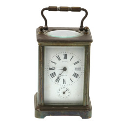 Pendule dite d'officier en laiton (sans 