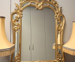 Beau miroir de forme rocaille en bois do