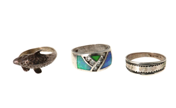Lot de 3 bagues en argent : une bague jo