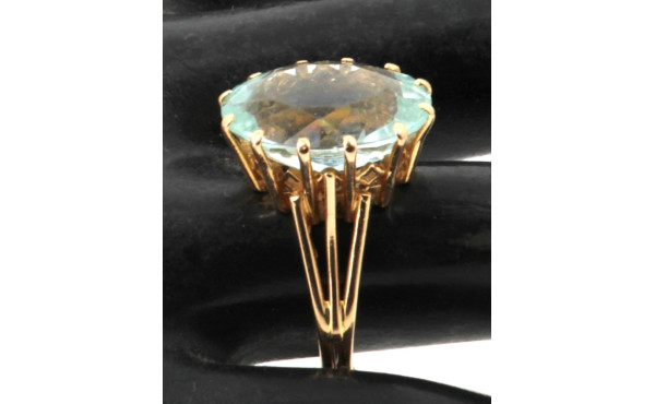 Bague en or jaune 18 cts, poinçon tête d