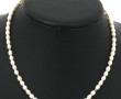 Collier en perles d'eau douce forme oliv