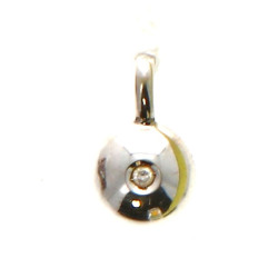 Pendentif en or gris 750ème serti d'un d