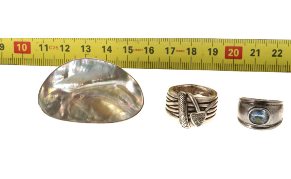 Lot de 3 bagues en argent 925ème (une av