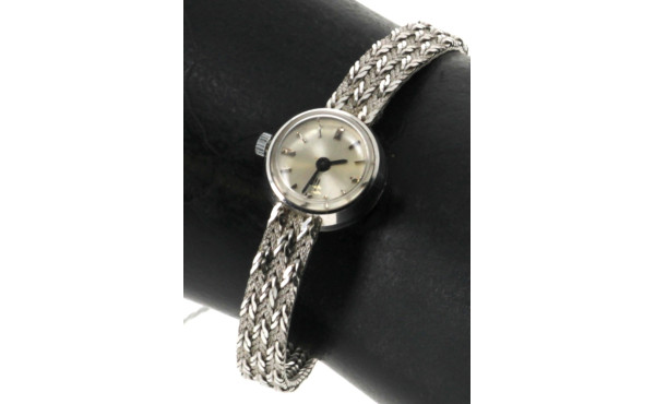Montre bracelet de dame en or gris 18 ct