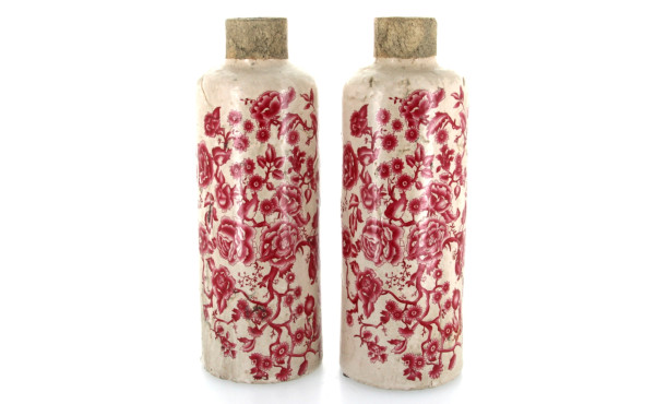 Paire de vases en céramique émaillée, dé