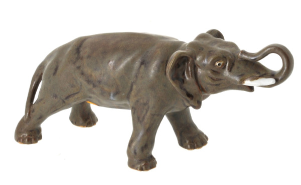 DENBAC - Eléphant, sujet en grès émaillé