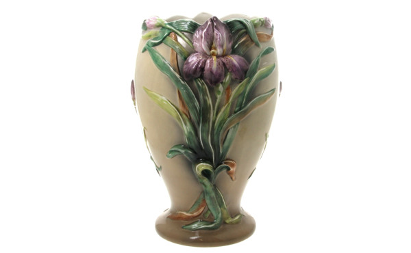 CHAUMETTE - Vase en barbotine à décor d'