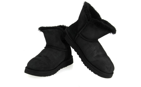 UGG - Paire de bottines noires, pointure
