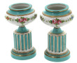Paire de petits vases cassolettes en por