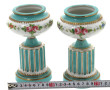 Paire de petits vases cassolettes en por