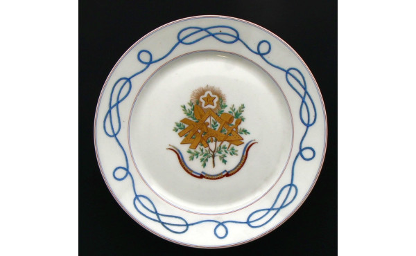 Coupe sur talon en porcelaine décor fran