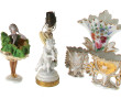 Petite figurine en porcelaine et tissu, 
