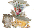 Petite figurine en porcelaine et tissu, 