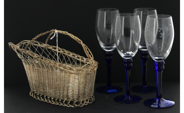 18 verres à vin en verre bleu et transpa