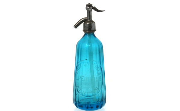 Bouteille d'eau de seltz en verre bleu (