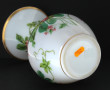 Vase ancien en opaline blanche et filets