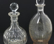 Deux carafes anciennes en cristal avec b