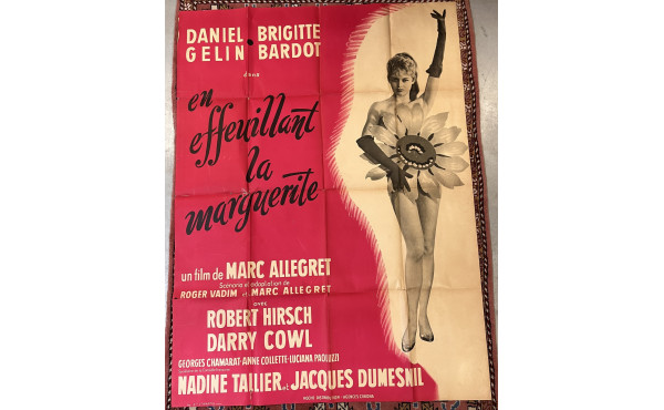 Brigitte BARDOT "en effeuillant la margu