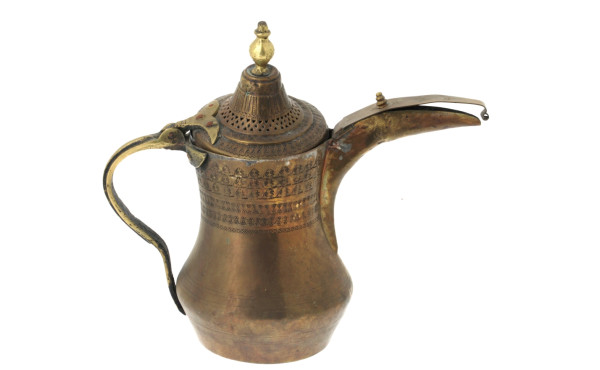 SYRIE - Verseuse à café en laiton ancien