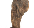 BIRMANIE - Homme portant un enfant, scul