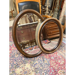 2 miroirs de forme ovale l'un en bois fo
