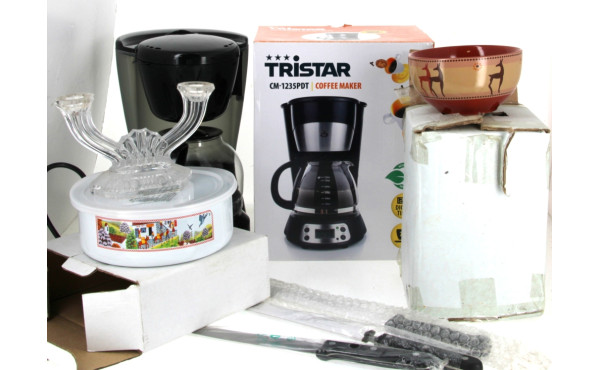 Lot comprenant 2 cafetières a priori éta