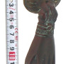 Marteau de porte en bronze en forme de m