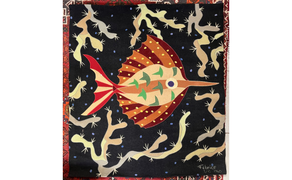 Tenture décor poisson sur fond velours n