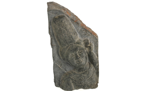 BIGOUDENE en buste, pierre sculpté, H 33
