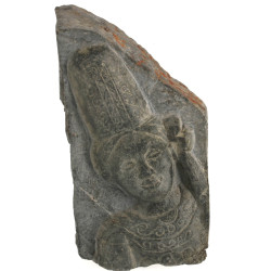 BIGOUDENE en buste, pierre sculpté, H 33
