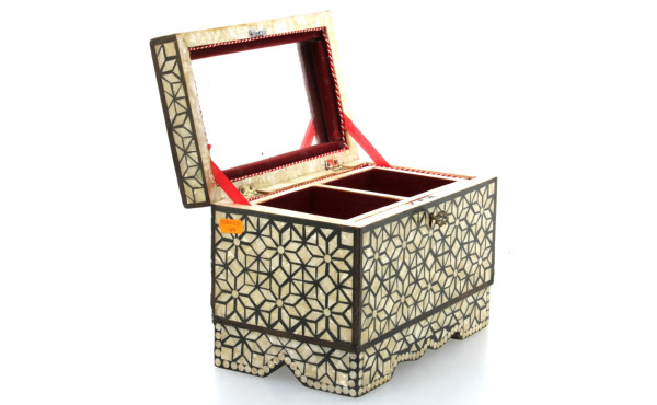 SYRIE - Coffret en marqueterie et incrus