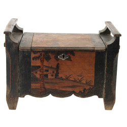 Banc coffre miniature en bois pyrogravé 
