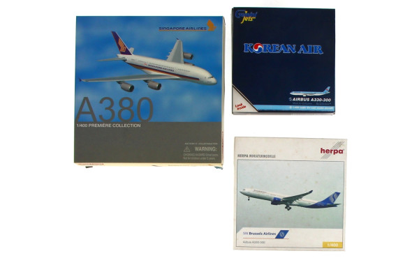 AVIATION - 3 modèles réduits d'avions de