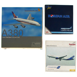 AVIATION - 3 modèles réduits d'avions de