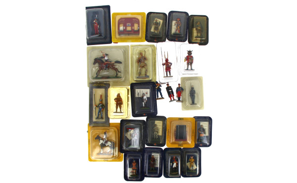 Lot de soldats et cavaliers toutes époqu