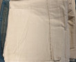 Caisse de draps dont une parure de draps